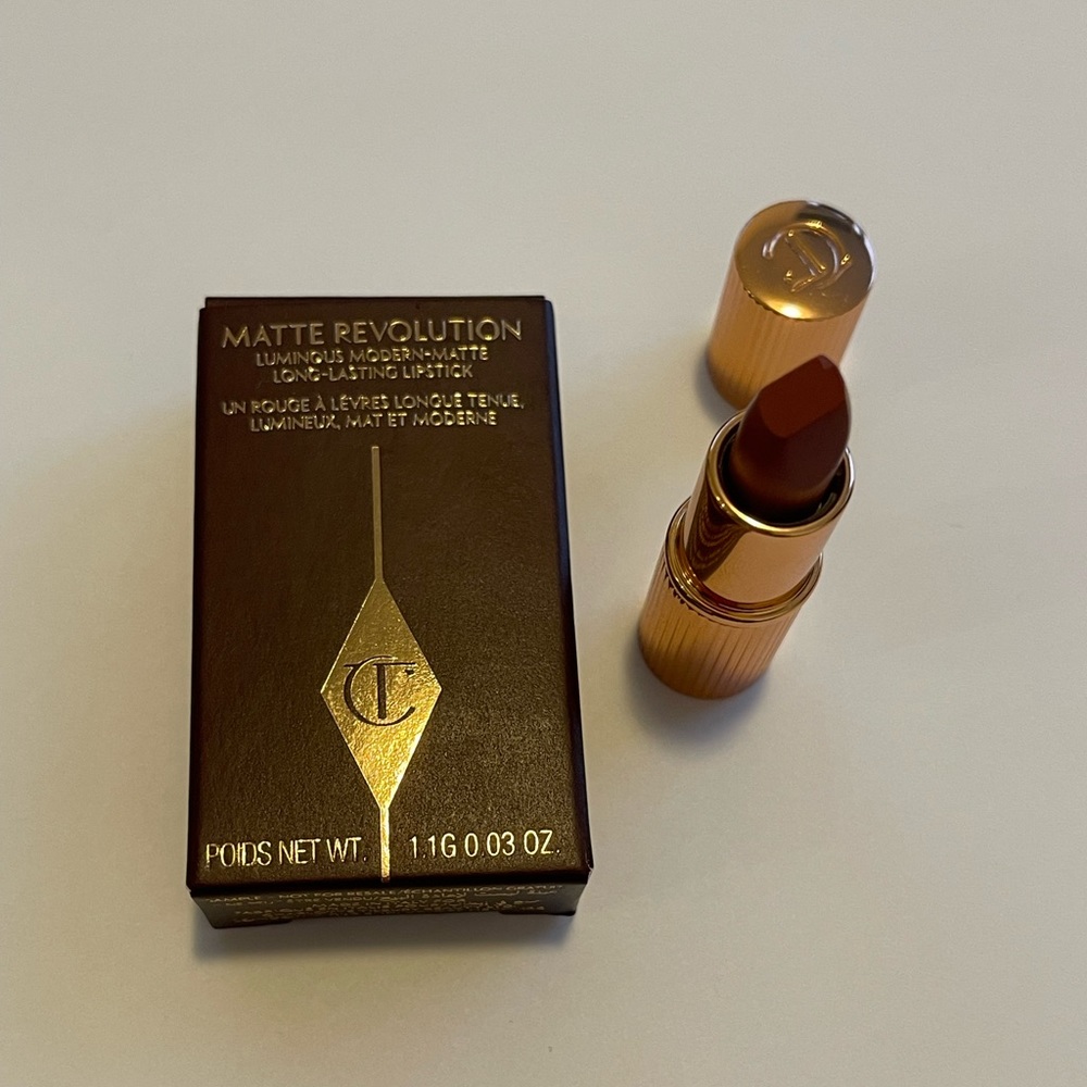Charlotte Tilbury Matte Revolution Pillow Talk Original and Medium (2 lipsticks)